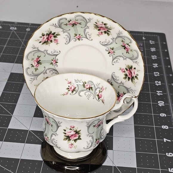 ROYAL ALBERT LOVE STORY SERIES PAULA CUP & SAUCER SET - Picture 1 of 7